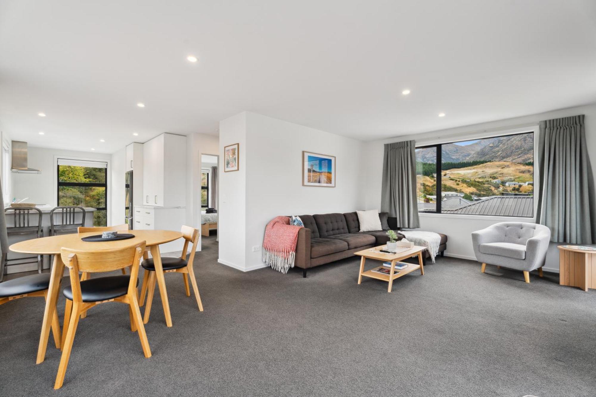 Modern Apartment With Coronet & Remarkables Views Queenstown Eksteriør bilde