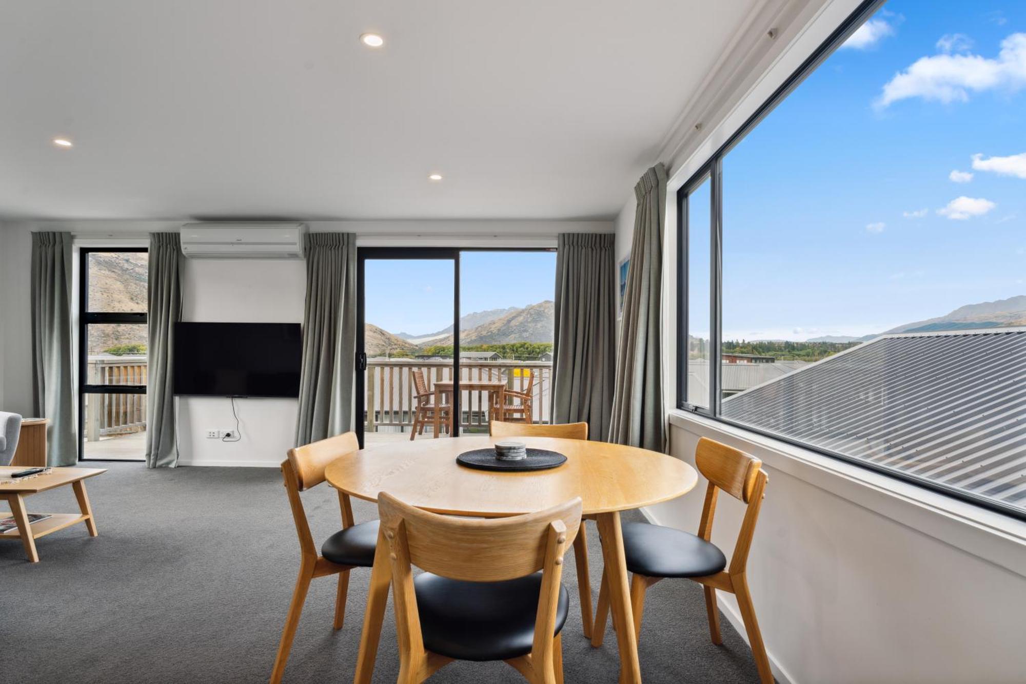 Modern Apartment With Coronet & Remarkables Views Queenstown Eksteriør bilde