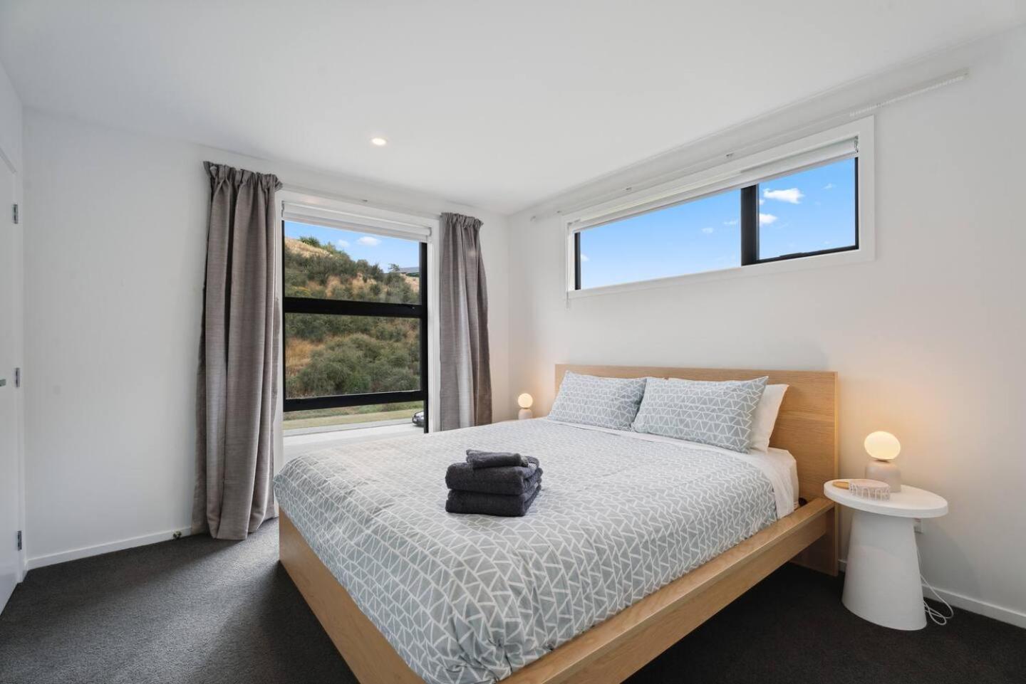 Modern Apartment With Coronet & Remarkables Views Queenstown Eksteriør bilde