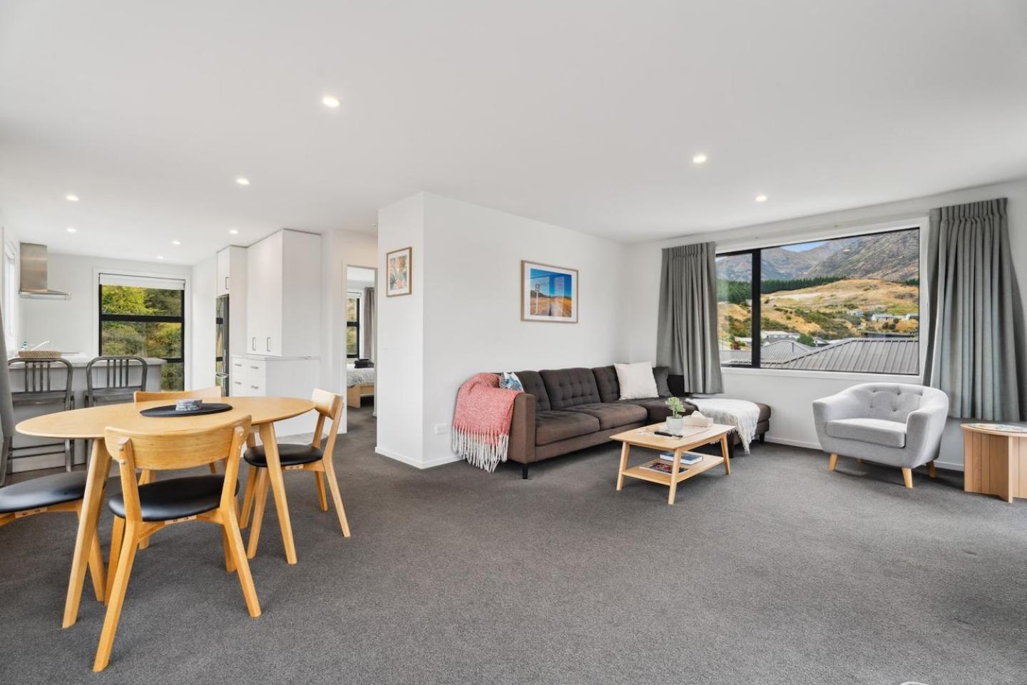 Modern Apartment With Coronet & Remarkables Views Queenstown Eksteriør bilde